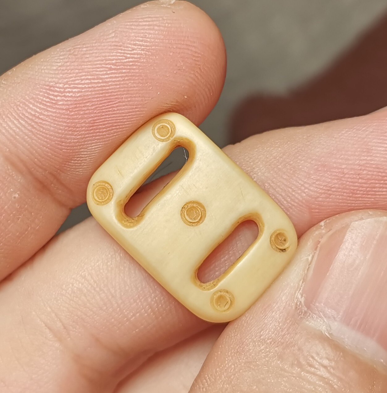 藏系文玩14*21mm老白手工款咒点经书扣挂环挂扣一物一图饰品配件