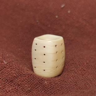 西藏元素老白珠11*15mm大压痕一物一图小咒点图腾佩珠隔珠百搭diy