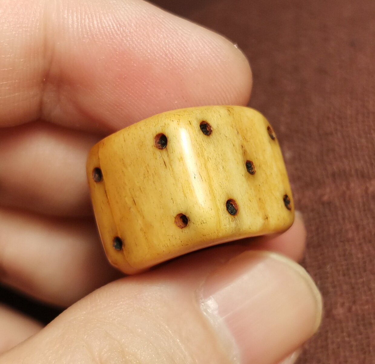 牧区古玩18mm老牦牛骨咒点骰子图腾一物一图老磨损饰品佩珠隔珠款