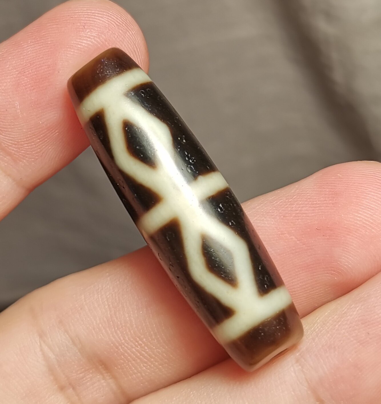 西藏文玩11*41mm三股金刚杵天珠老款式佩戴痕迹磨损天珠一物一图