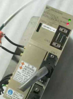 议价-SGDL-04AS安川伺服驱动器，400W二手拆机，成色漂亮