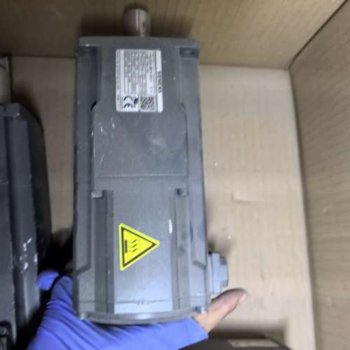 议价-西门子1FL2104-2AF10-0DC0二手拆机实物图实拍