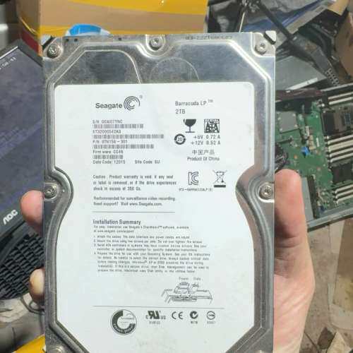 议价-希捷2T 机械硬盘 成色不错 但是是老款的 稳定耐用 价格包