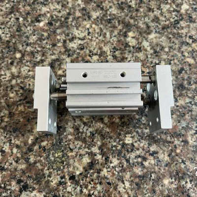 议价-二手拆机SHHAGO MHL2-10D手指气缸一个，实物拍摄