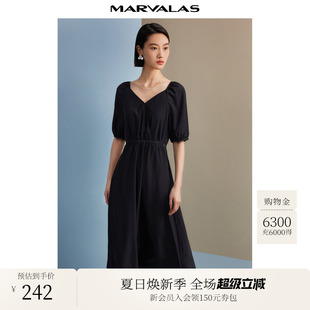 小黑裙 曼德诗V领纯色收腰连衣裙2025夏季 新款 复古甜美泡泡袖 短袖