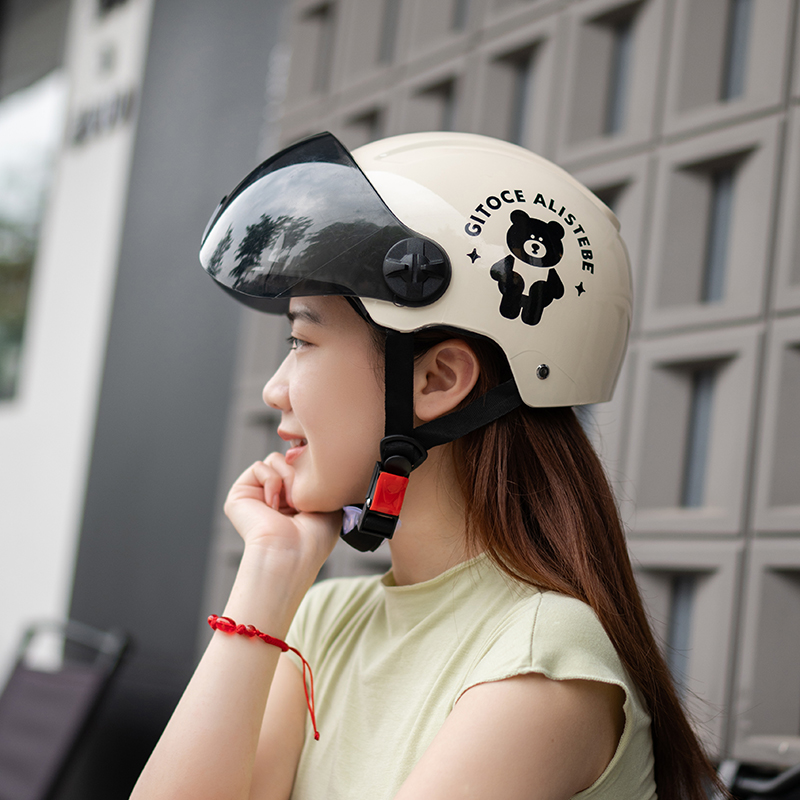 3C认证电动车头盔可爱时尚