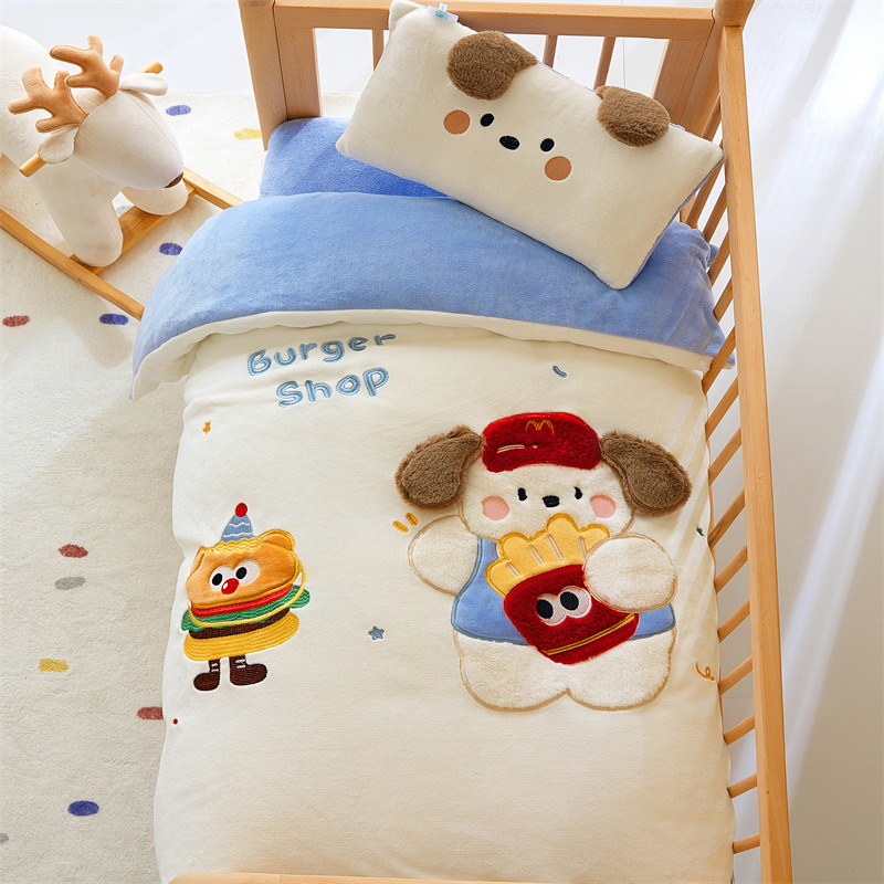 可爱毛巾绣幼儿园牛奶绒被套