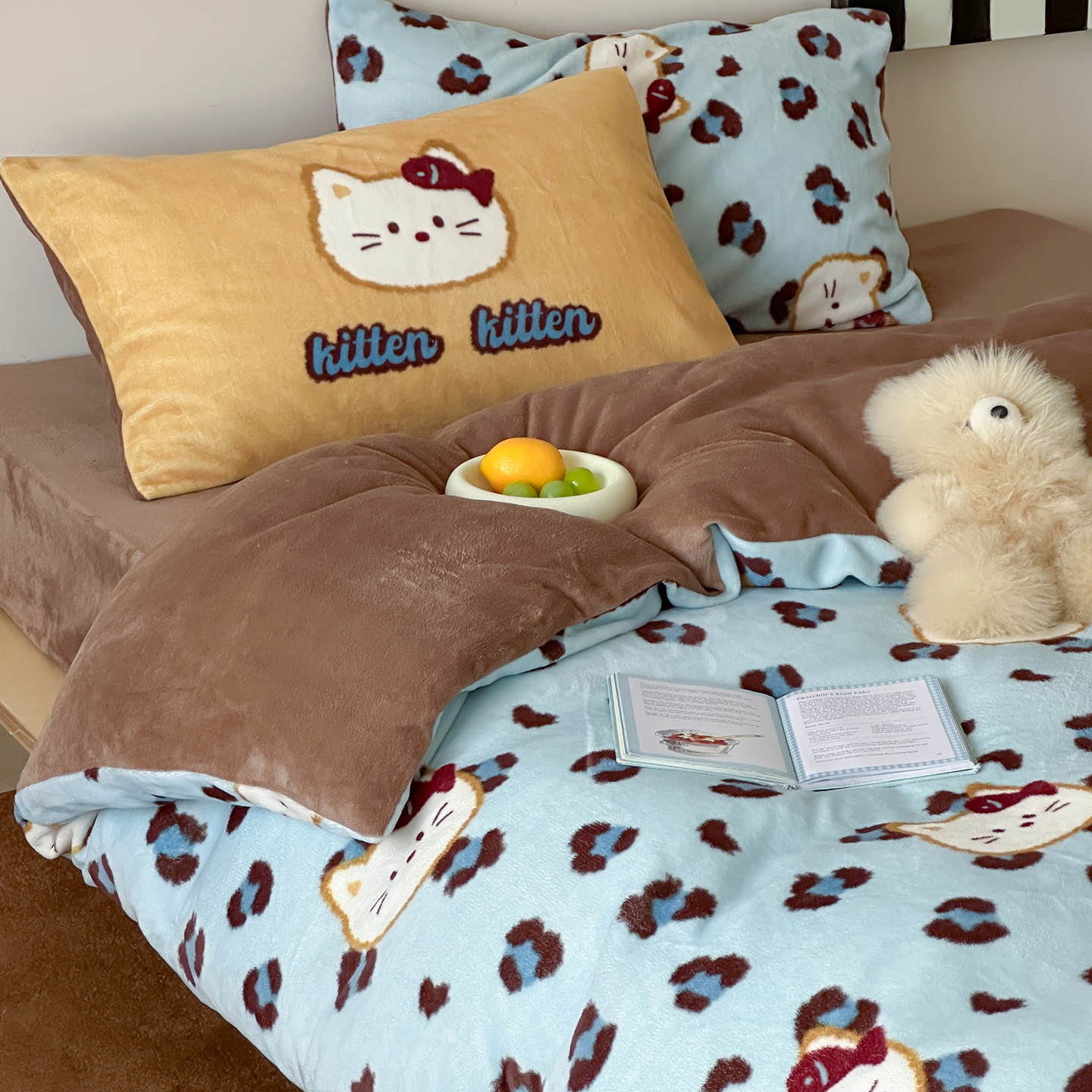 卡通多巴胺牛奶绒加厚四件套