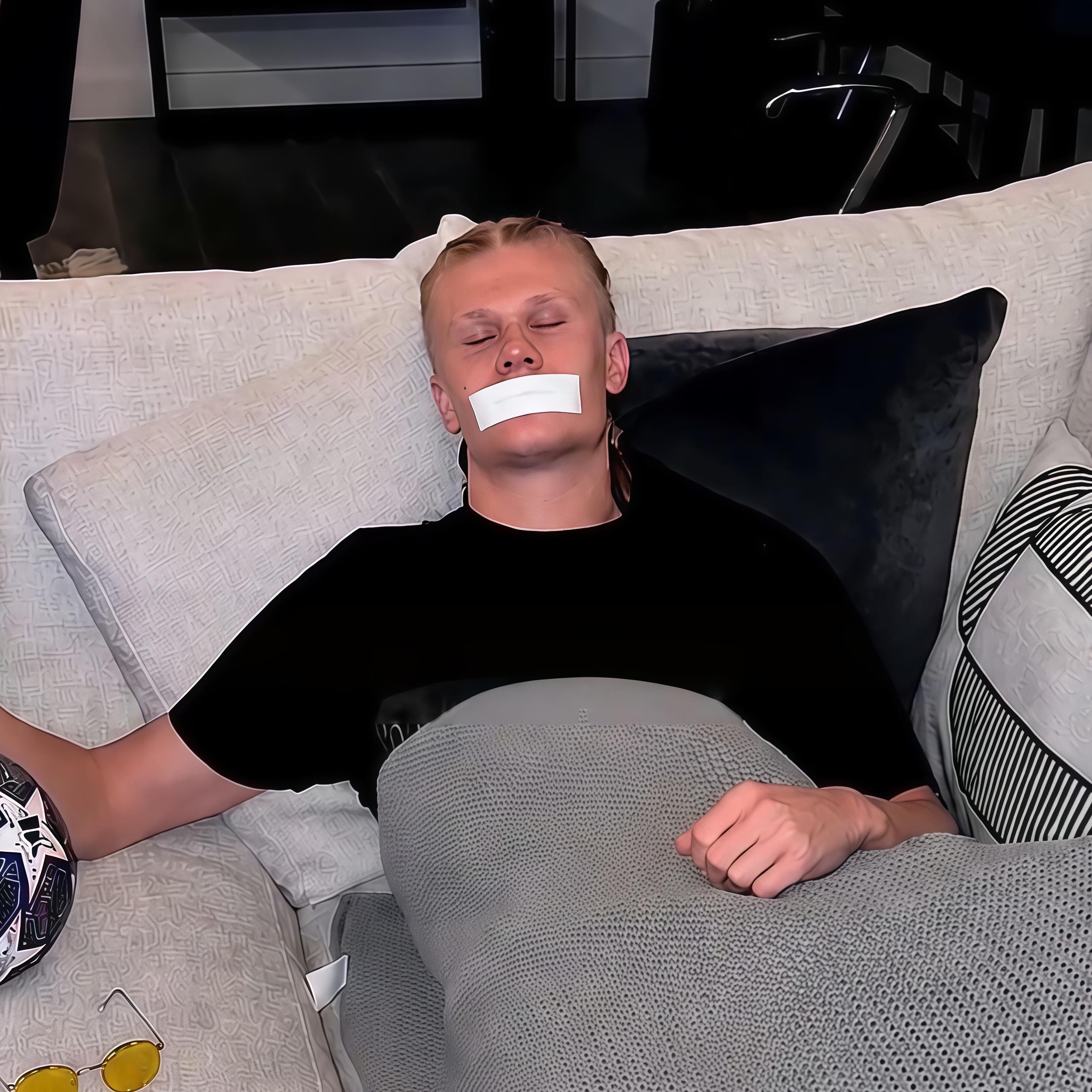 哈兰德同款睡眠防张嘴呼吸胶带带孔弹力布闭嘴贴透明嘴贴高粘胶水