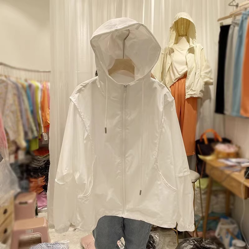 白色抽绳连帽冲锋衣外套女夏薄款休闲宽松户外防晒衣运动夹克