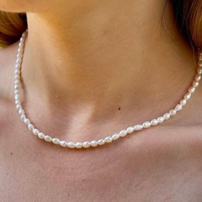Vintage Style Dainty Freshwater Rice Pearl Necklace for Men