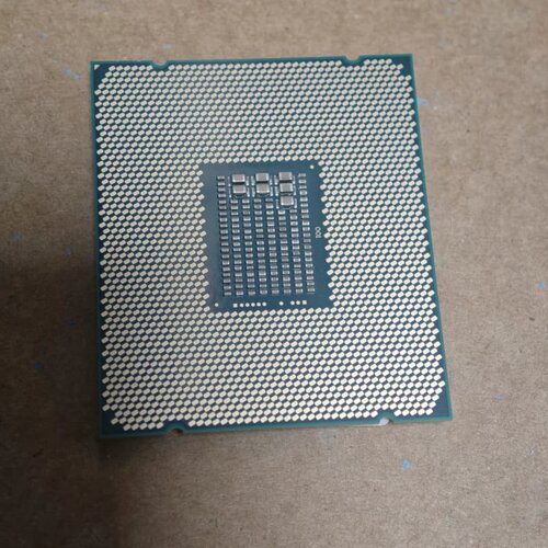 E5-2697V4 CPU 18核36线程 2.3G主频 支