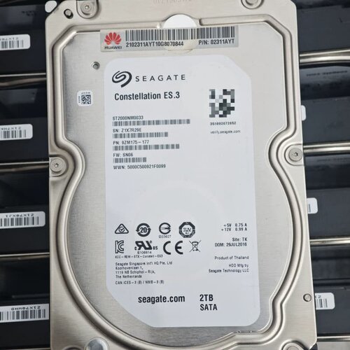 希捷企业级硬盘，型号ST2000NM0033，3.5寸S