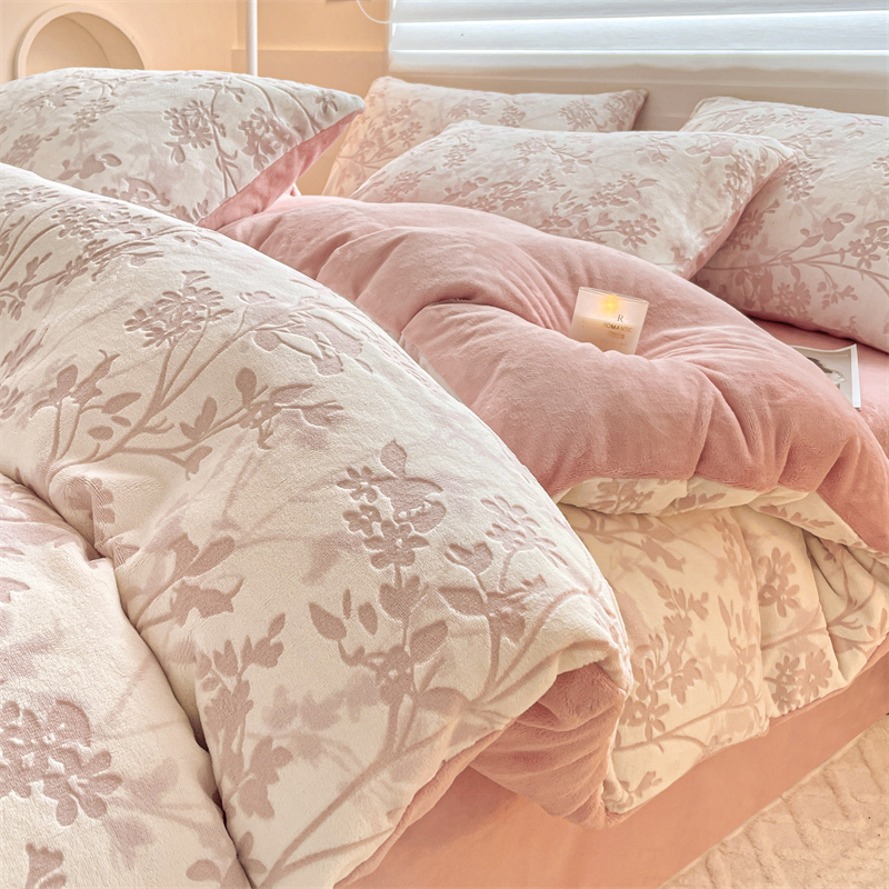 甜蜜坊家用床品牛奶绒