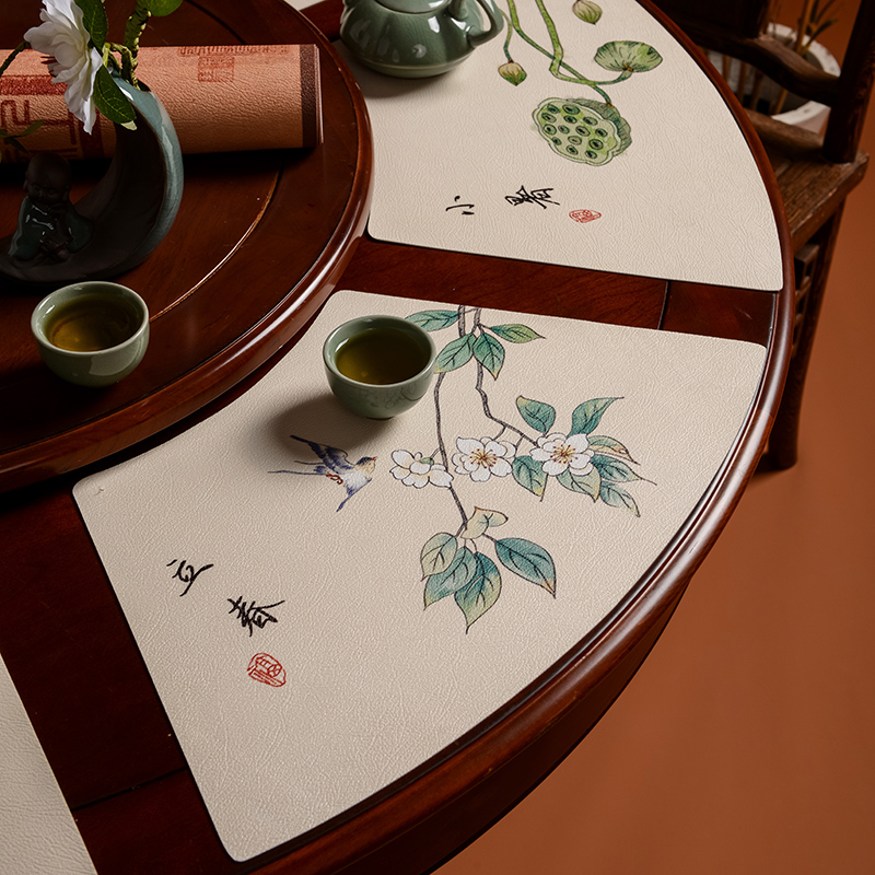 端柔二十四节气扇形皮革餐垫