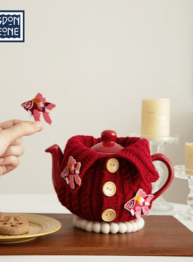 London Pottery金鱼刺绣贴红色茶壶套翻领针织隔热套防烫毛衣套