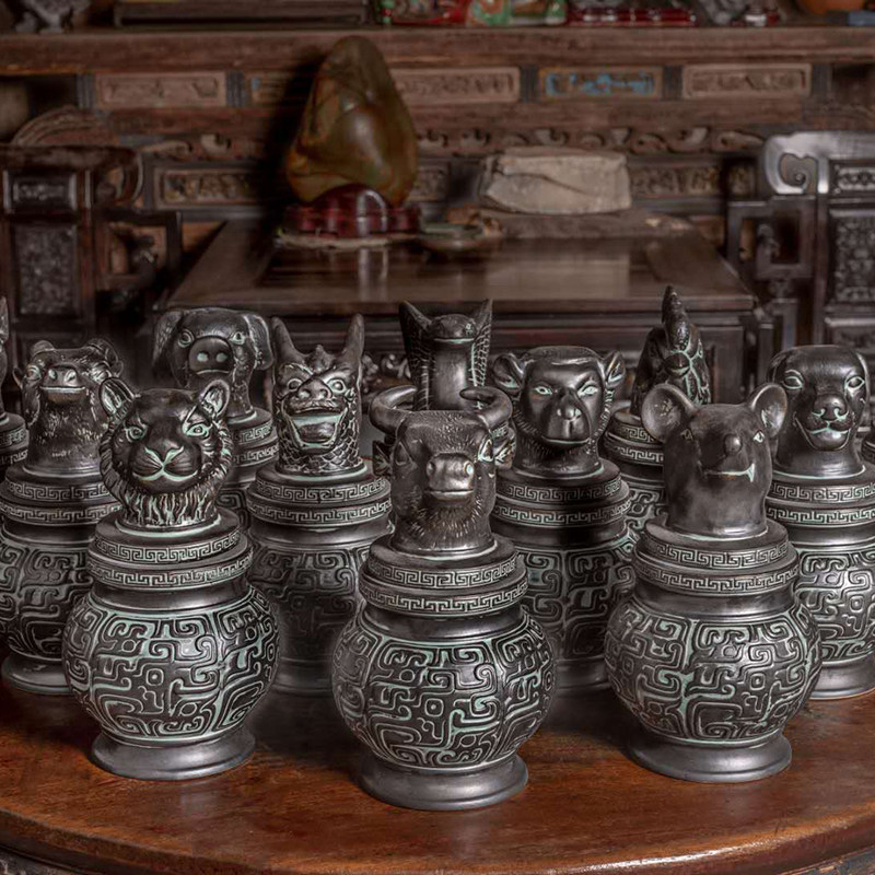 景德镇陶瓷酒坛4斤装青铜兽首