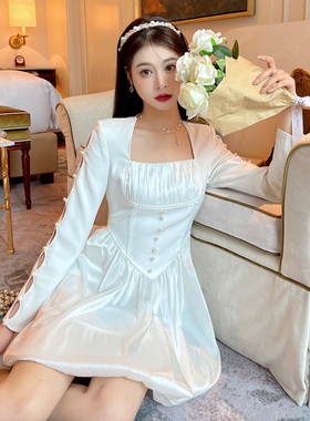 高级感初恋白色方领连衣裙早春长袖镂空珍珠仙女公主裙子气质名媛