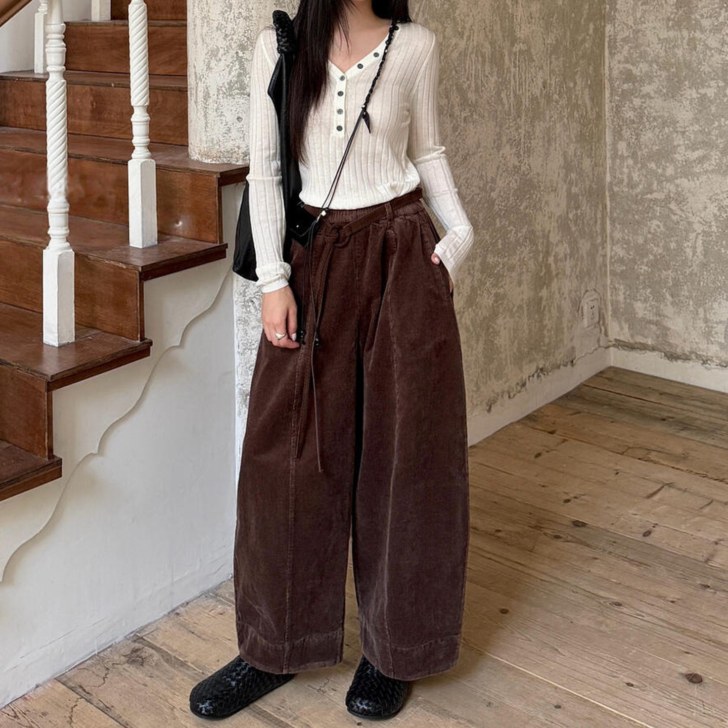 2025复古灯芯绒弯刀裤休闲宽松慵懒风阔腿裤