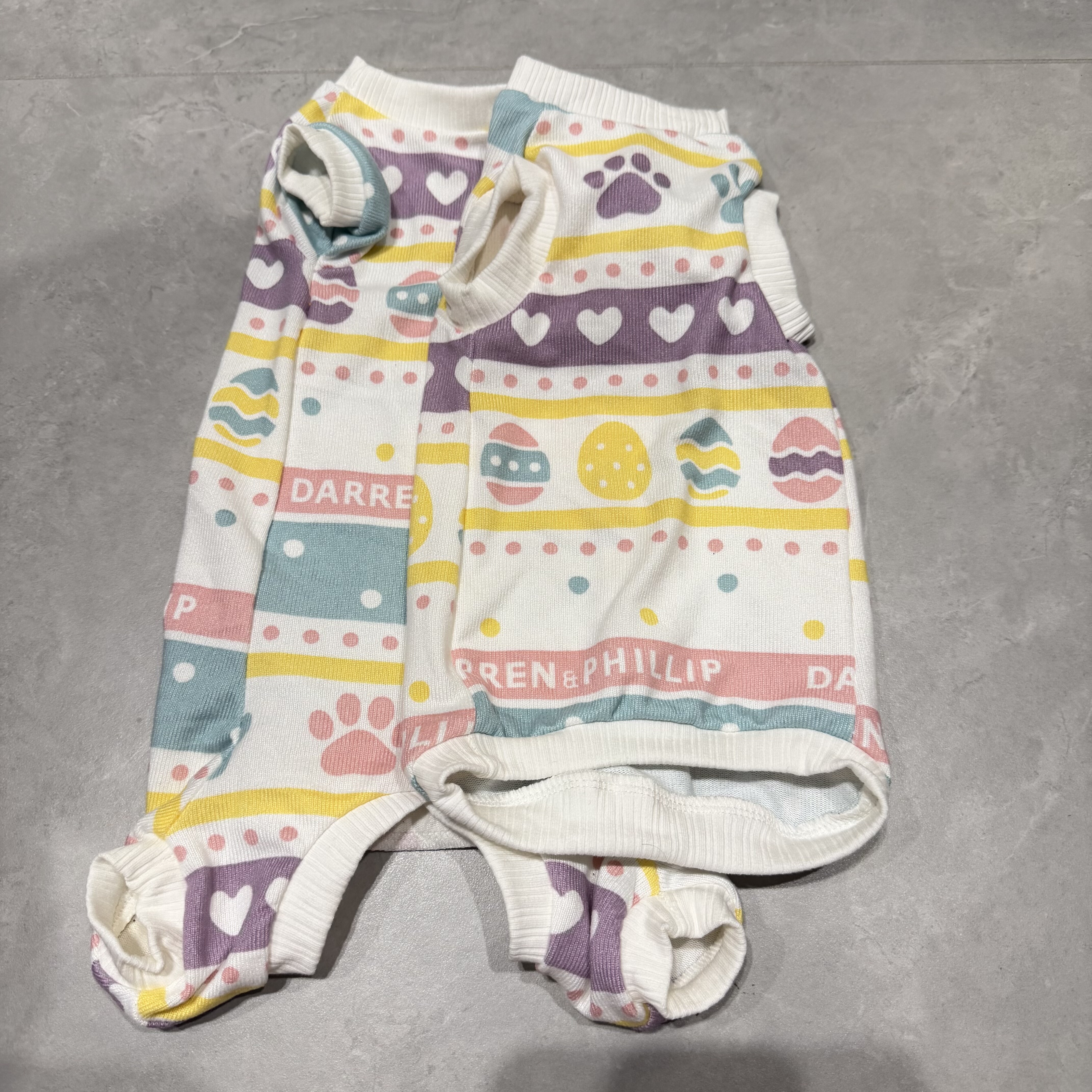 德文猫衣服夏季超薄弹力柔软舒服四脚护肚无袖矮脚背心无毛猫衣服图片