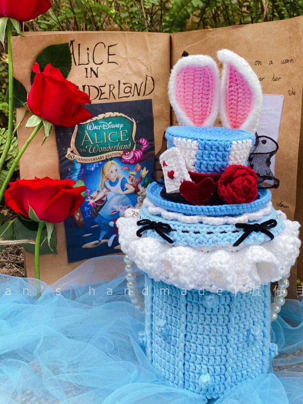 XUAN TSAI HAND-MADE ORIGINAL ALICE IN WONDERLAND BUCKET BAG CROCHET HANDMADE DIY MATERIAL PACKAGE WOOL FAIRY TALE