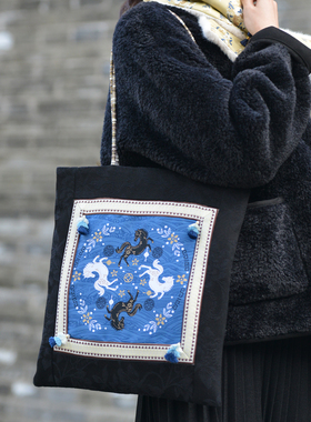 拼接画框包国风单肩包文艺女包织锦流苏生肖马上有钱花盐田织彩