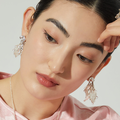 【限时直降】ATRIAL SENSING轻奢原创设计耳钉小众无色花水滴耳环