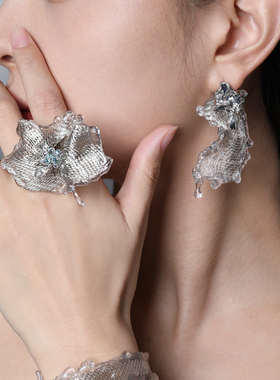 ATRIAL SENSING设计师品牌 银色花朵戒指女轻奢高级感夸张食指戒