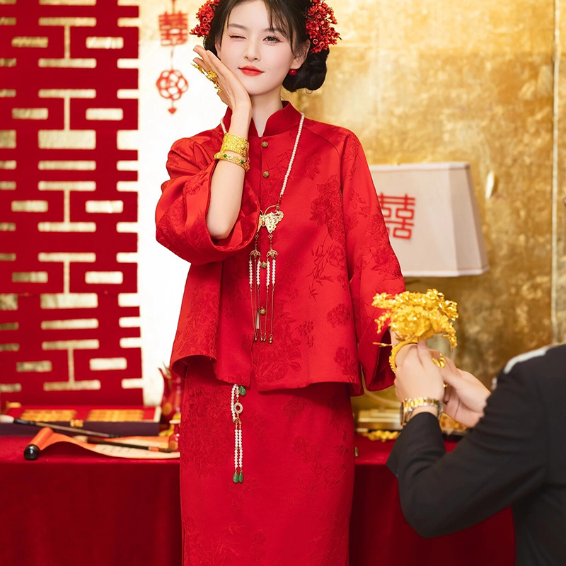 新中式红色敬酒服新娘婚礼订婚宴轻奢礼服显廋女小个子平时可穿