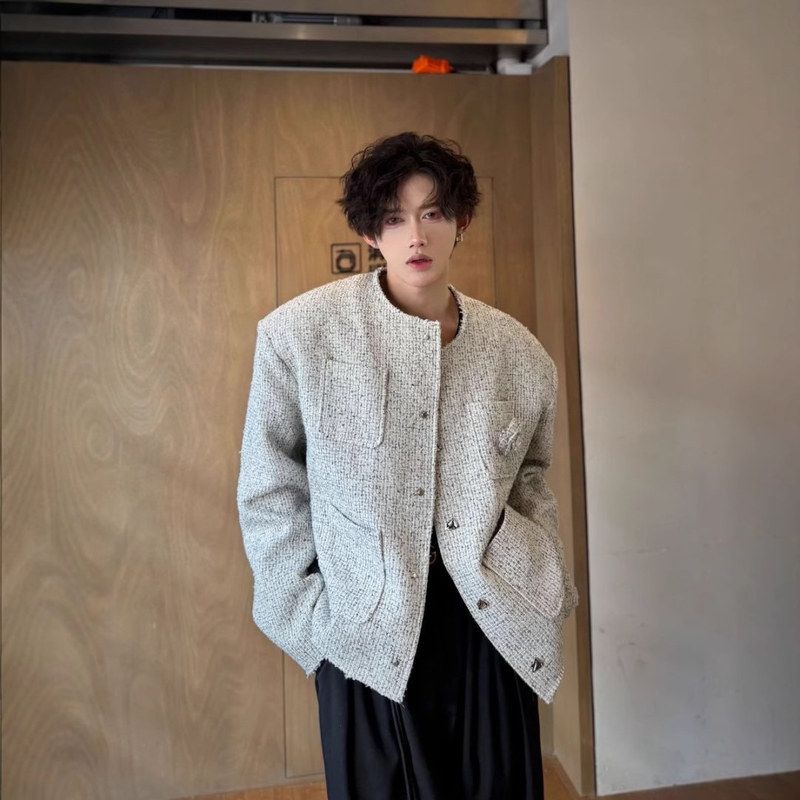 短反香风小设计感男模痞帅垫肩