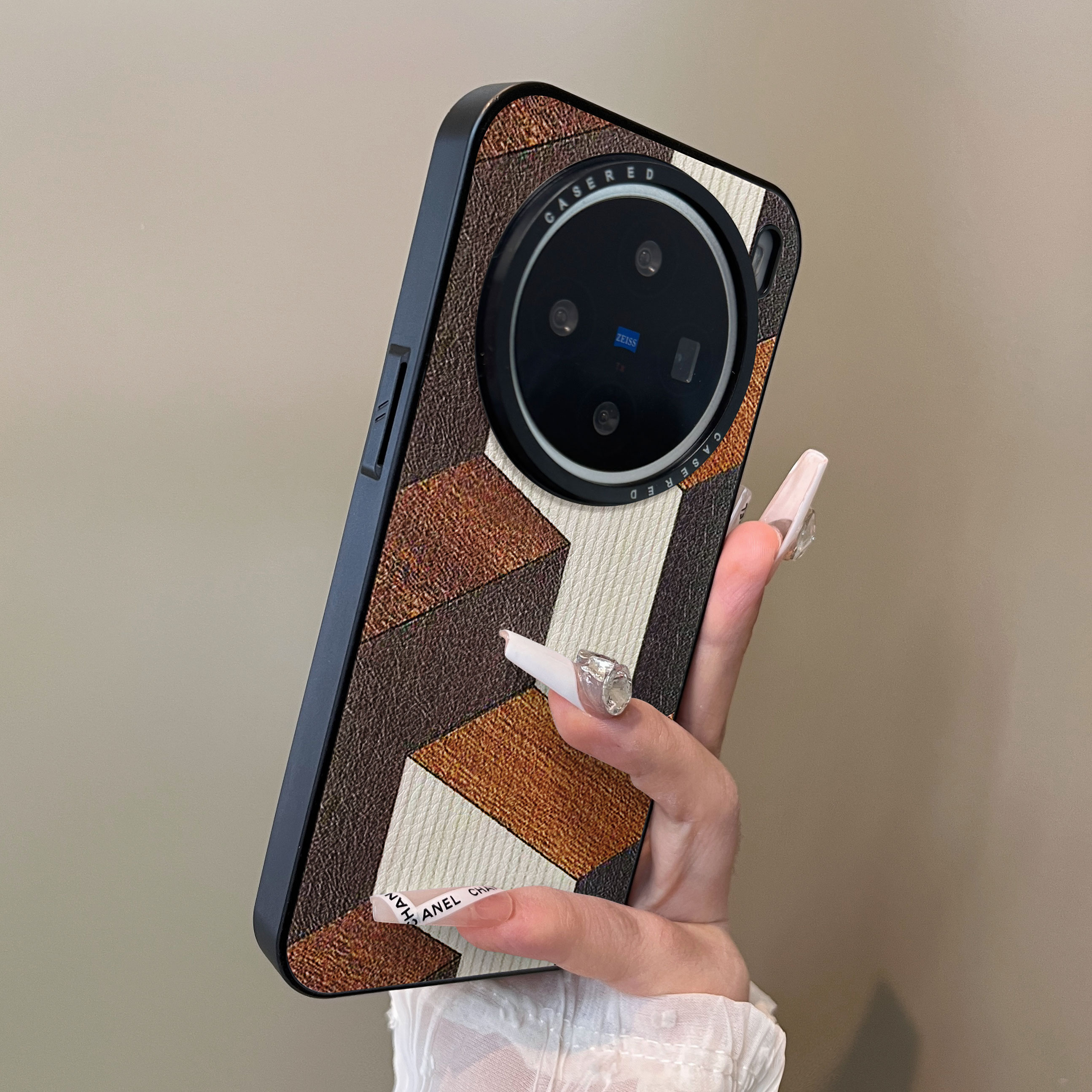 适用于vivox300pro手机壳x100s刀锋小羊皮棕白楼梯格s20支架s30简y300i约MINI新款套防摔男s19女生x200ultra