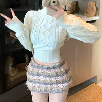 白色高领麻花一字肩两穿针织衫