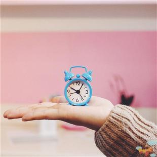 迷你小闹钟金属可爱迷你小闹钟学生简约宿舍床头闹铃超响创意