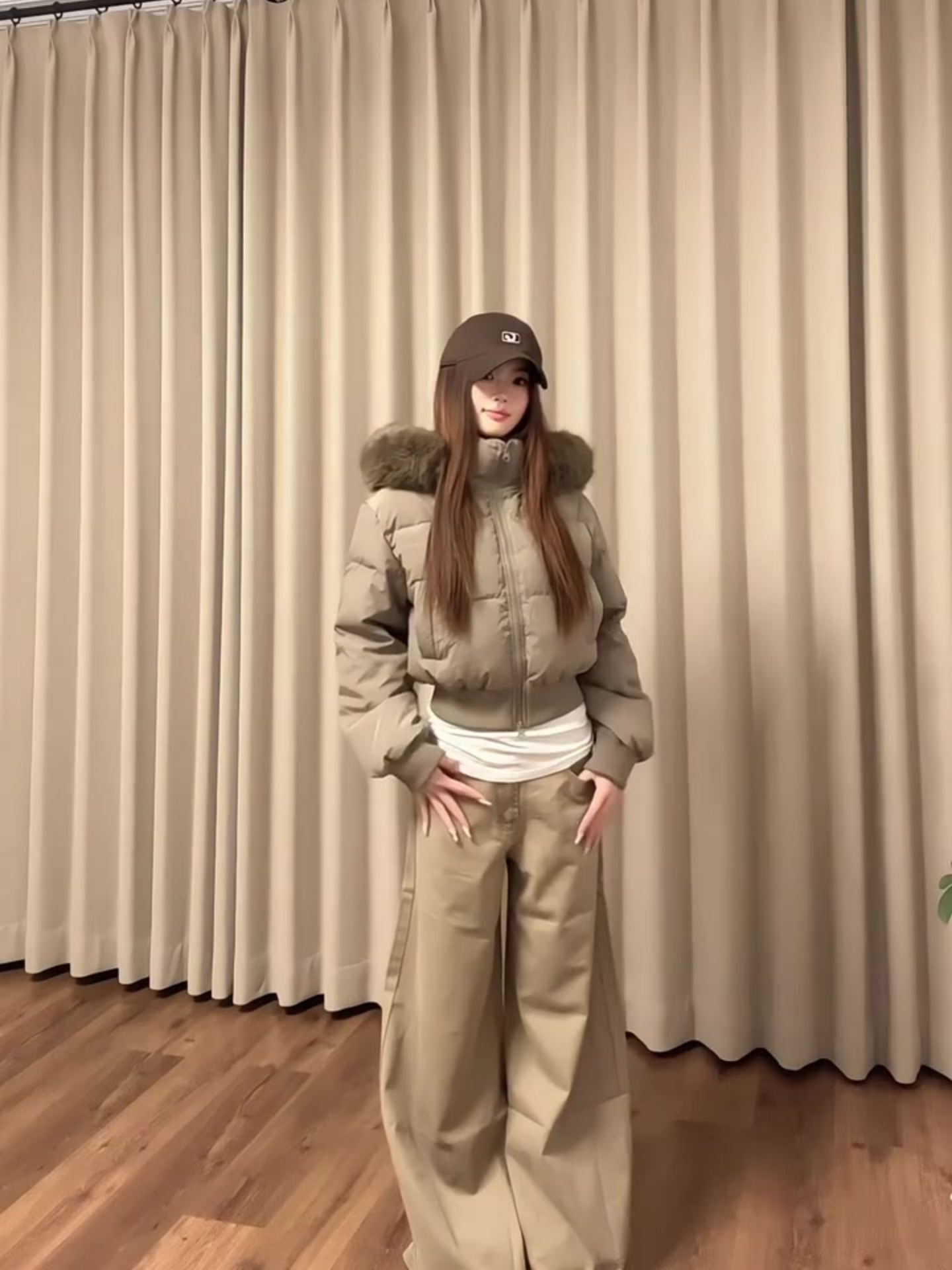 韩系驼色毛领连帽收腰短款羽绒棉服女冬季小个子加厚保暖棉袄外套