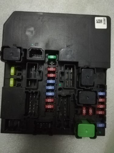 适用轩逸骐达逍客机舱保险丝盒284B7-ED03A/02A/EY93A纯原装拆车