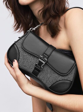 【新品上新】HXXXXS夏季新款蜜桃包单肩腋下女包原创设计小包包