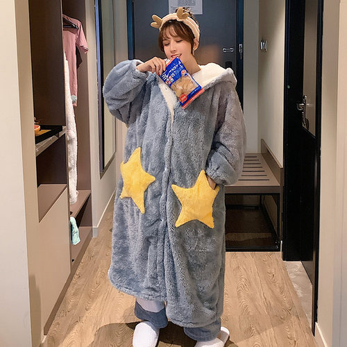 珊瑚绒长款五角星浴袍大码家居服