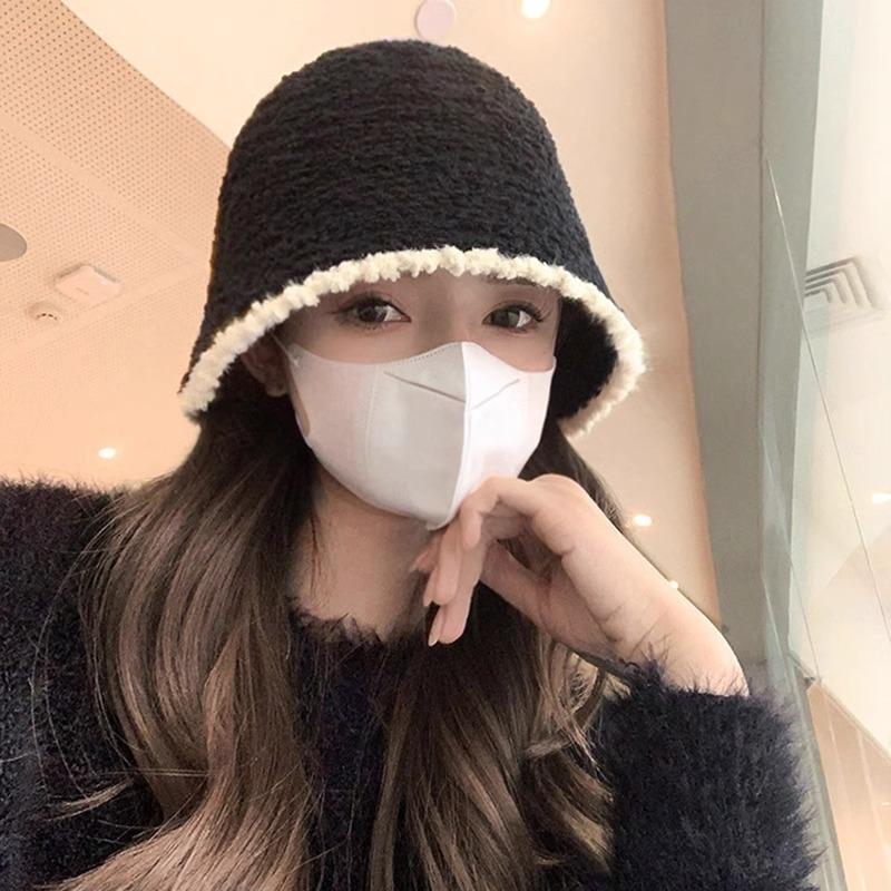 Classykey显脸小黑色针织帽子