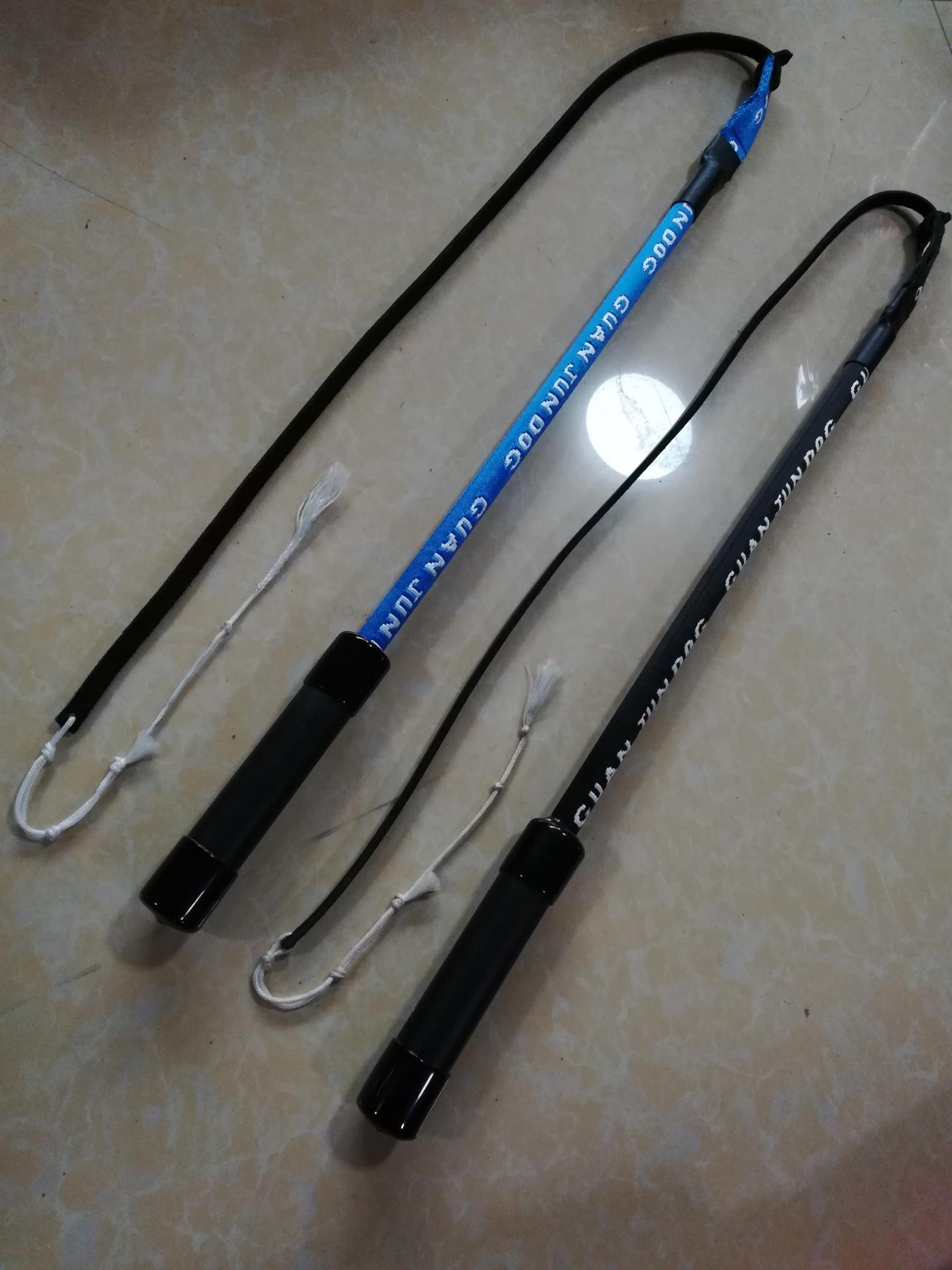 训犬用品训狗鞭子工作犬响鞭牛皮鞭马犬德牧中大型打狗棍训犬器材