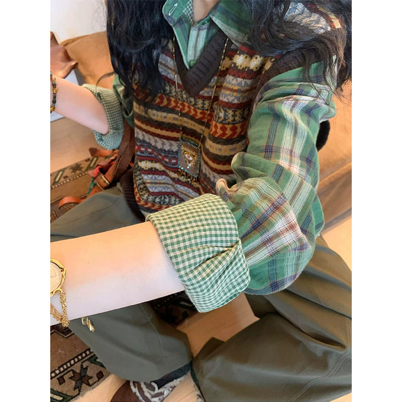 日系复古咖色条纹v领针织无袖马甲女装冬季修身背心单穿薄款上衣