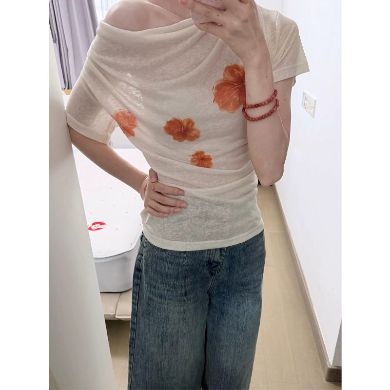 法式绝美白色一字肩显瘦短袖T恤女夏季巨好看的独特漂亮短款上衣