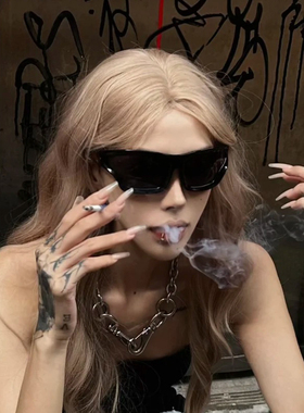 复古欧美风猫眼异形未来感墨镜骑行防风护目镜高级网感太阳眼镜女