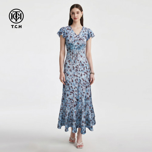 TCH【贵气潮奢】夏款度假风时尚烫钻蓝色A字女连衣裙T78B30E1050