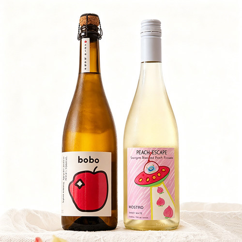 苹果啵啵BoBo鲜榨起泡苹果汁+桃离地球甜白起泡葡萄酒750ml