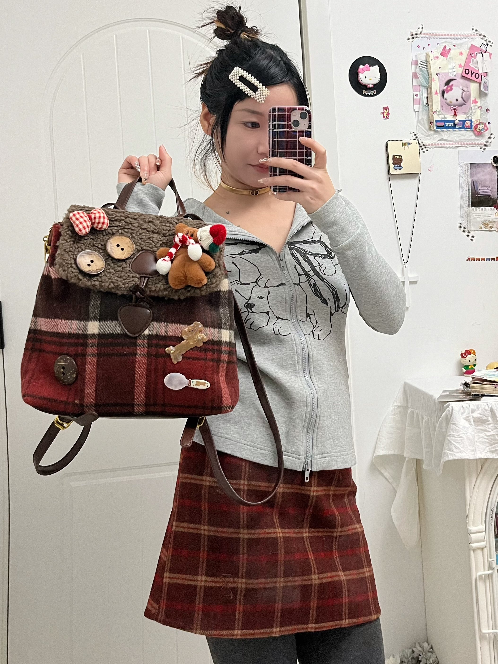 黑樱酱 “新年款”棕色小熊蝴蝶结小狗呢子拼接羊羔牛角扣双肩包