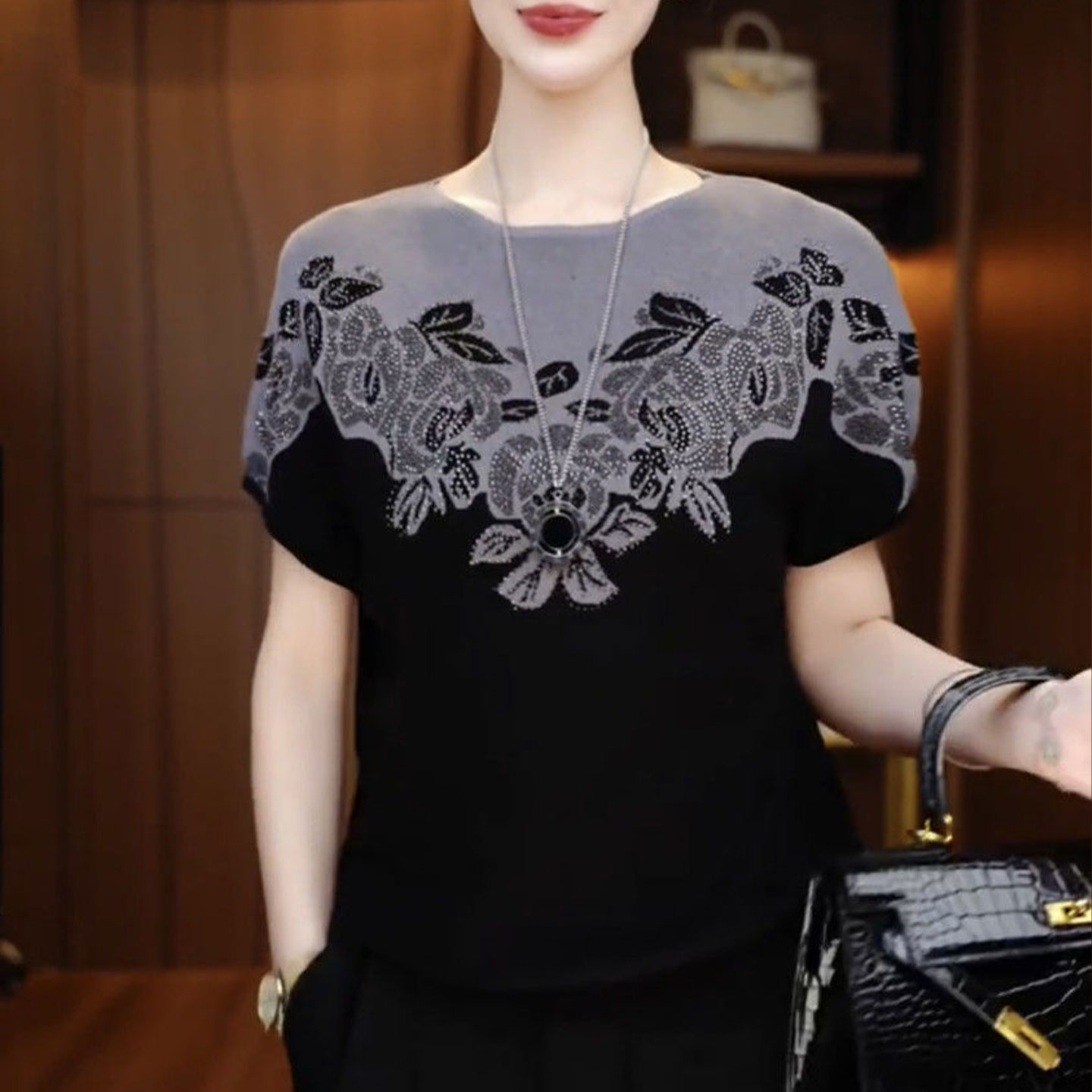 洋气提花烫钻短袖针织衫时尚女士