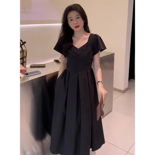 法式赫本风黑色短袖连衣裙女2025夏季新款时尚显瘦韩版减龄中长裙