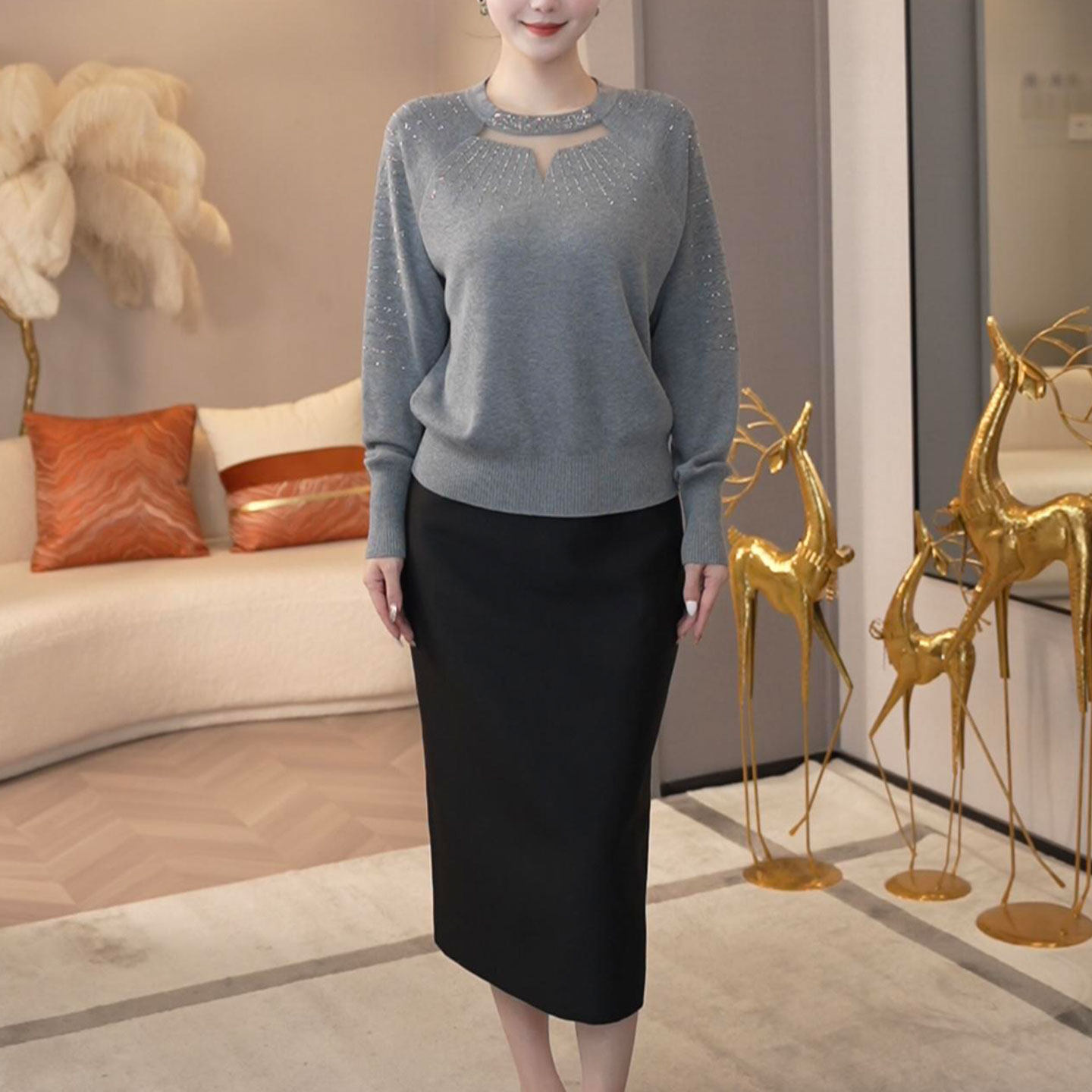 高档洋气烫钻圆领镂空针织衫女2025秋冬新款宽松显瘦气质减龄上衣,女装/女士精品,毛针织衫,淘宝优惠券,粉丝福利购,淘宝优惠卷