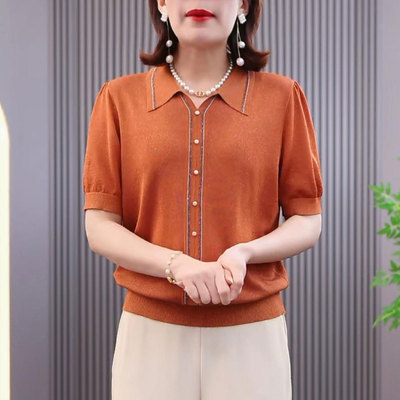 高档时尚翻领短袖妈妈装针织衫女