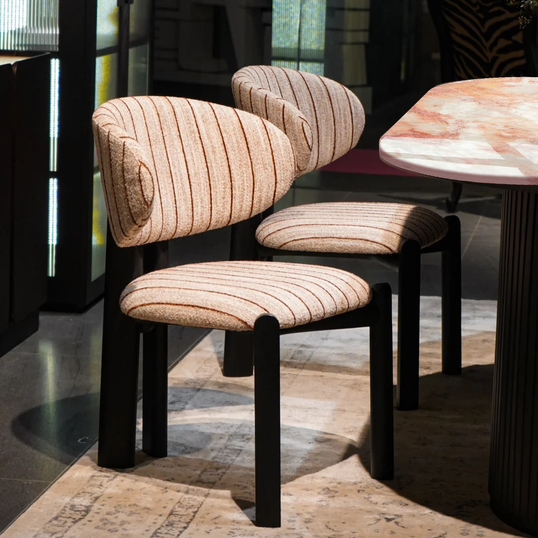 现代简约实木条纹软包餐椅